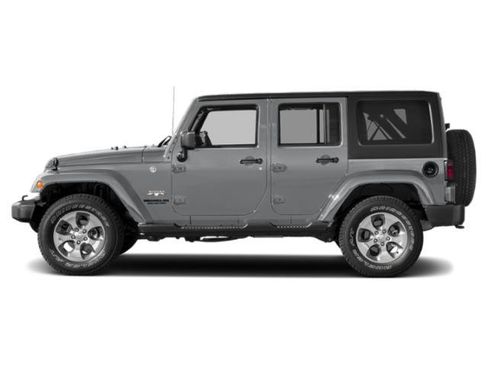 Used 2018 Jeep Wrangler Unlimited Sahara AWD/4WD image 3