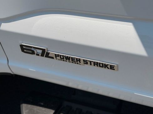 Used 2025 Ford F250 XLT AWD/4WD image 9