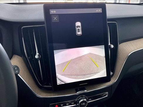 New 2026 Volvo XC60 B5 Core AWD/4WD image 15
