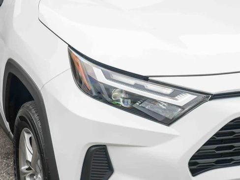 Certified 2025 Toyota RAV4 XLE FWD image 4