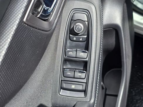 Used 2020 Subaru Forester Premium AWD/4WD image 15