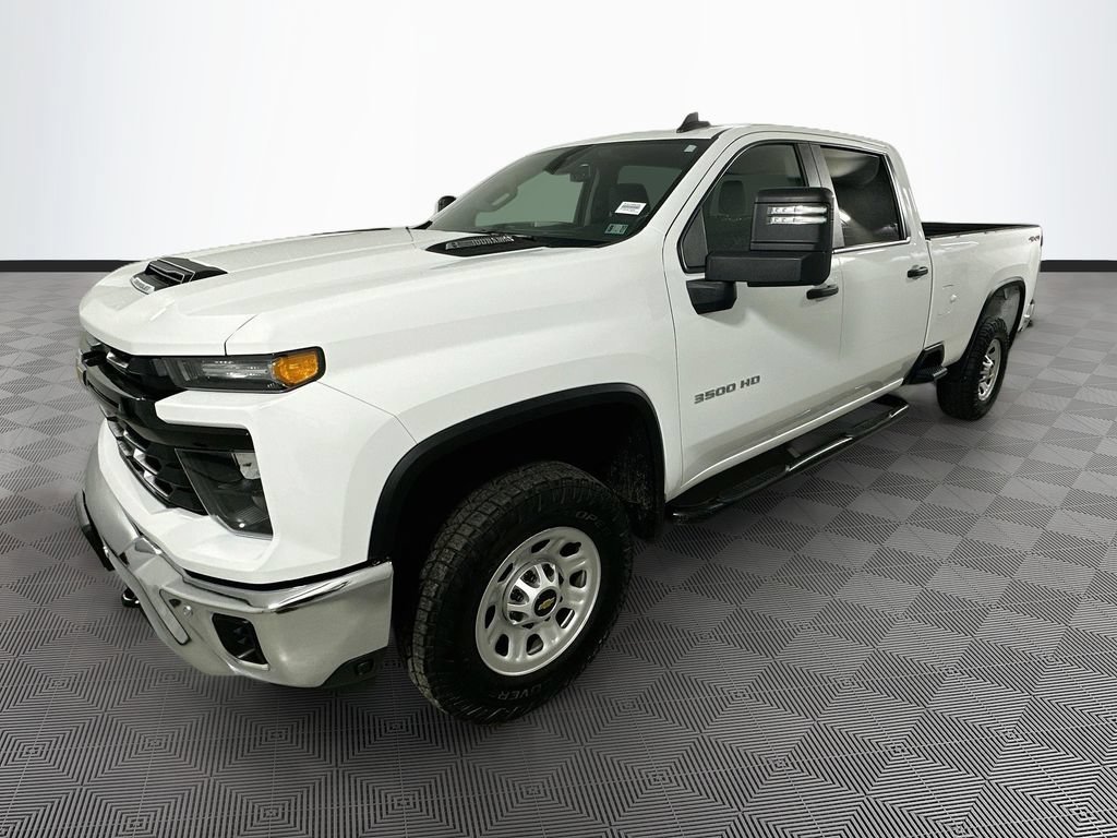Used 2025 Chevrolet Silverado 3500 W/T w/ WT/CX Safety Package AWD/4WD image 4
