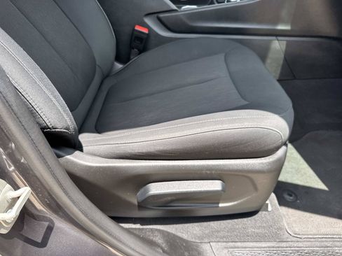 Used 2024 Jeep Grand Cherokee Laredo RWD image 11