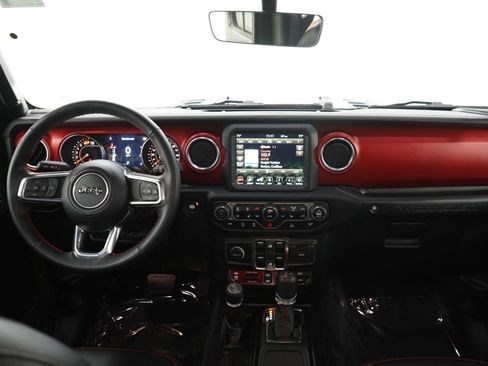 Used 2023 Jeep Wrangler Unlimited Rubicon w/ Steel Bumper Group AWD/4WD image 15