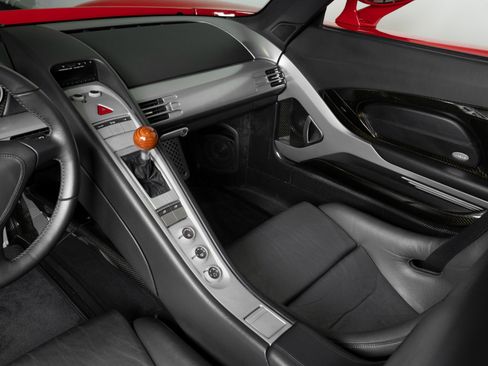 Used 2004 Porsche Carrera GT RWD image 20