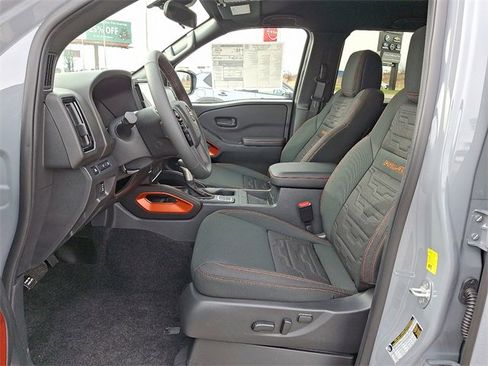 New 2026 Nissan Frontier PRO-4X w/ Pro-4x Convenience Package image 12