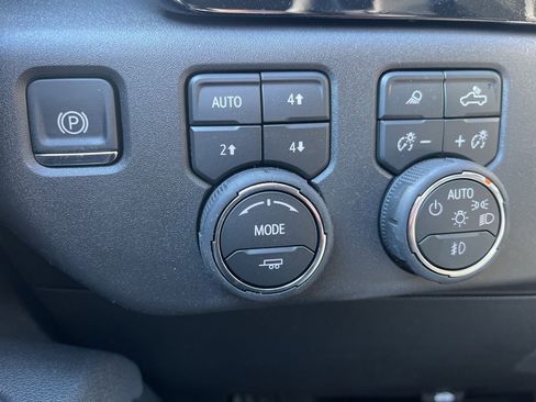 New 2026 Chevrolet Silverado 1500 LT Trail Boss w/ LT Trail Boss Premium Package image 17