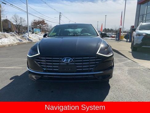 Used 2023 Hyundai Sonata Limited w/ Cargo Package FWD image 9