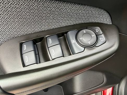 Used 2023 Chevrolet TrailBlazer LT FWD image 14