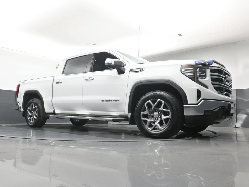 Used 2023 GMC Sierra 1500 SLT AWD/4WD image 26