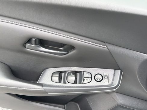 Certified 2025 Nissan Sentra S FWD image 19