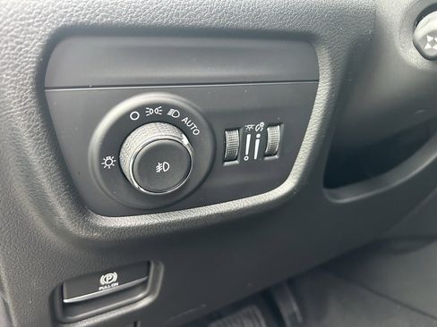 New 2025 Jeep Grand Cherokee L Summit image 14