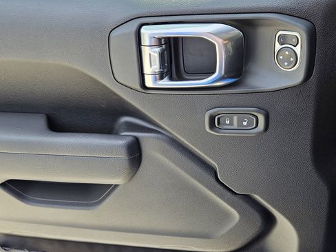 New 2026 Jeep Gladiator Mojave image 25