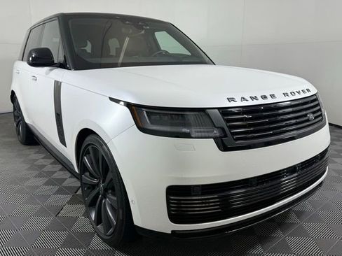 Certified 2025 Land Rover Range Rover SV image 10