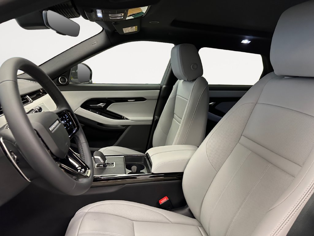 New 2026 Land Rover Range Rover Evoque S AWD/4WD image 9