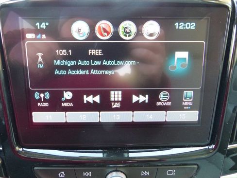 Used 2019 Chevrolet Traverse LT w/ LPO, Floor Liner Package image 32