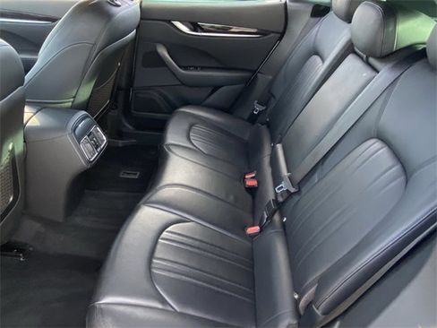Used 2022 Maserati Levante GT image 25