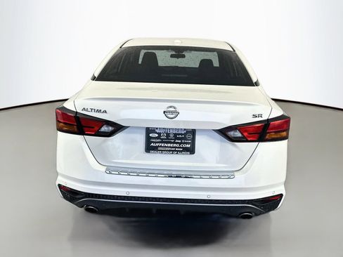 Used 2022 Nissan Altima 2.5 SR FWD image 6