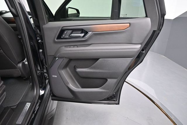 New 2026 GMC Yukon Denali w/ Advanced Technology Package AWD/4WD image 14