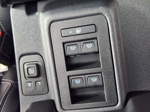 New 2026 Ford Bronco Outer Banks w/ Sasquatch Package image 17