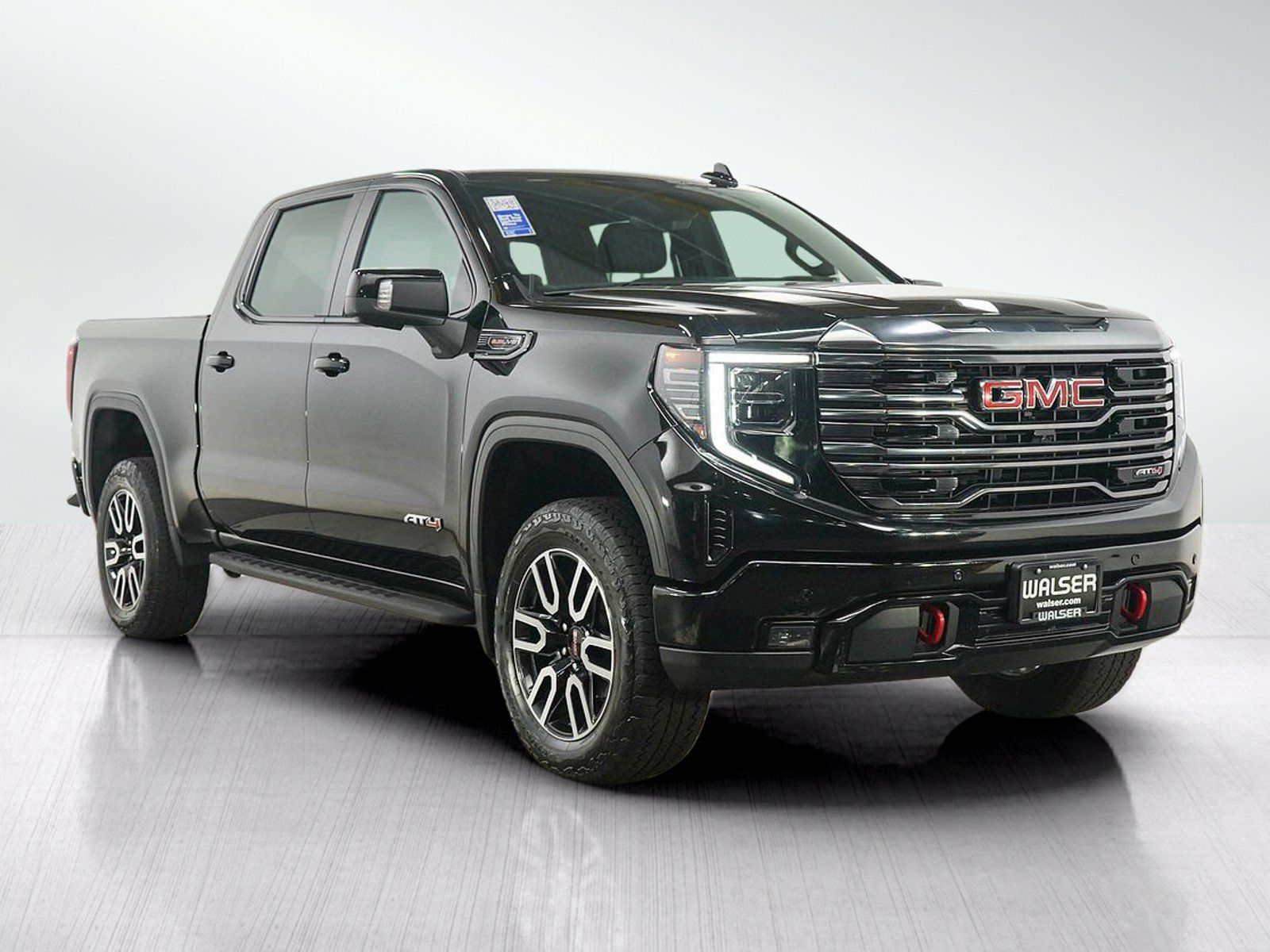 Used 2024 GMC Sierra 1500 AT4 w/ Technology Package AWD/4WD image 7