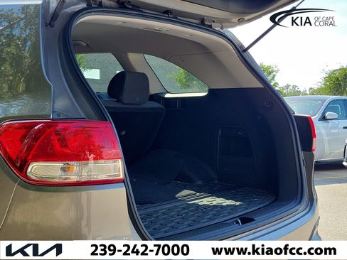 Used 2018 Kia Sorento L FWD image 13