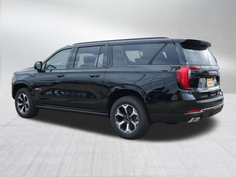 New 2026 GMC Yukon XL AT4 Ultimate AWD/4WD image 2