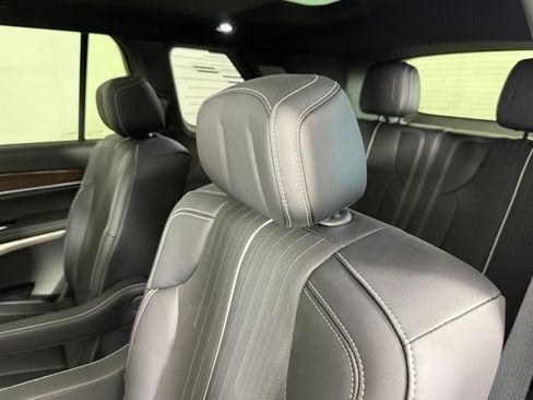 Certified 2026 Cadillac Vistiq Sport w/ LPO, Floor Liner Package AWD/4WD image 26