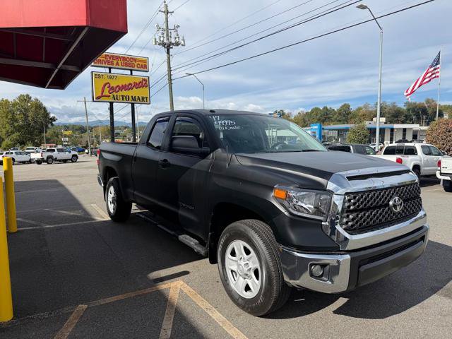 Used 2017 Toyota Tundra SR5 AWD/4WD image 2