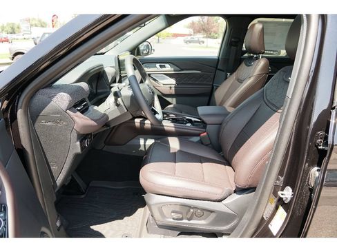 New 2026 Ford Explorer Platinum w/ LUX Leather Package AWD/4WD image 7