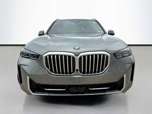 Used 2024 BMW X5 xDrive40i w/ Premium Package AWD/4WD image 2
