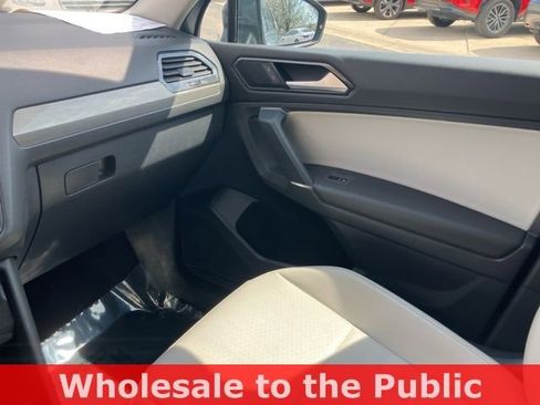 Used 2018 Volkswagen Tiguan S image 20