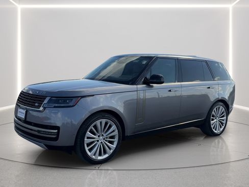 Used 2024 Land Rover Range Rover Long Wheelbase SE AWD/4WD image 1