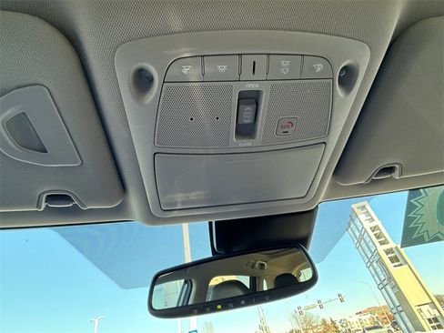 Used 2019 Nissan Rogue SL w/ Premium Package image 32