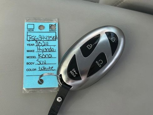 Used 2024 Hyundai Kona SE image 53