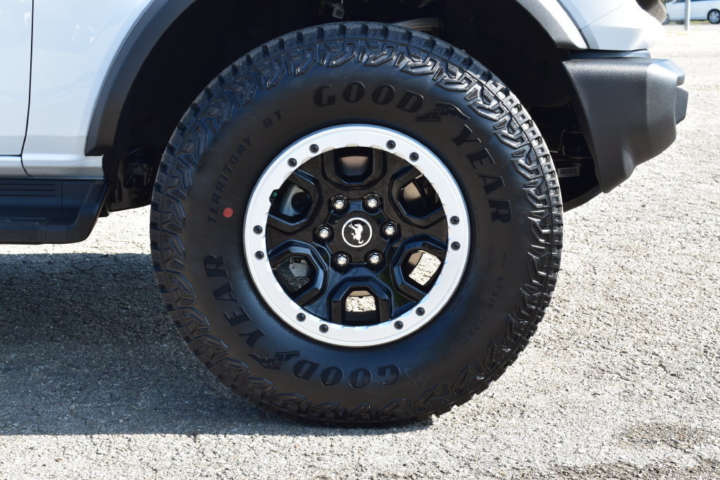 New 2026 Ford Bronco Outer Banks w/ Sasquatch Package AWD/4WD image 6