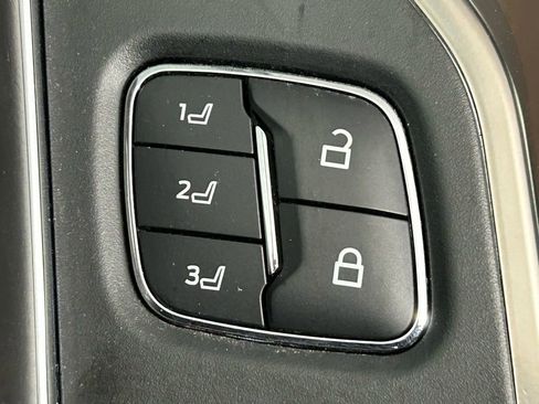 Used 2024 Ford F350 King Ranch image 36