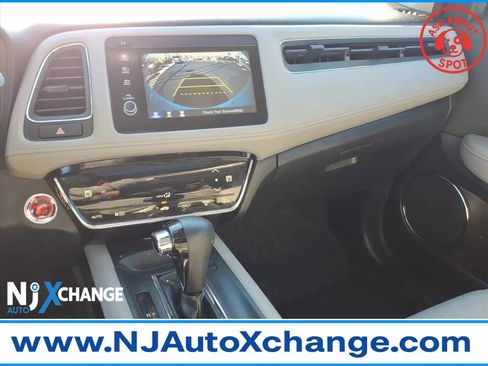 Used 2022 Honda HR-V EX image 35