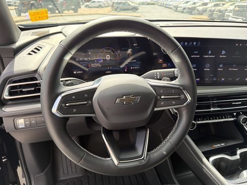 Used 2026 Chevrolet Traverse LT w/ Midnight/Sport Edition image 24