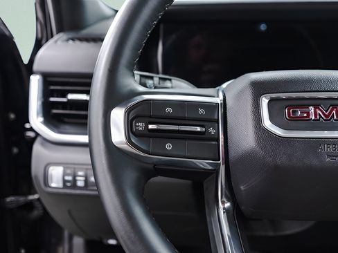 Used 2025 GMC Terrain Elevation AWD/4WD image 12