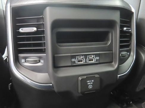 Used 2023 RAM 1500 Laramie AWD/4WD image 14