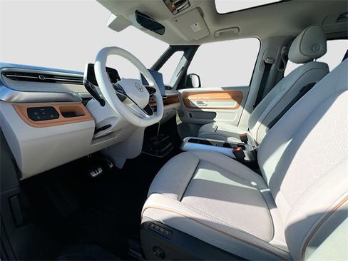 New 2025 Volkswagen ID. Buzz 1st Edition image 21