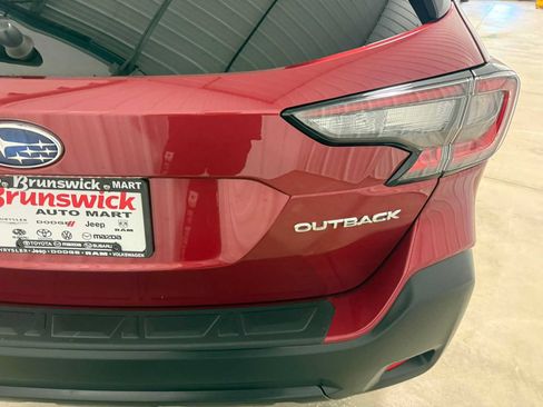 Certified 2025 Subaru Outback Premium w/ Popular Package #1A AWD/4WD image 18