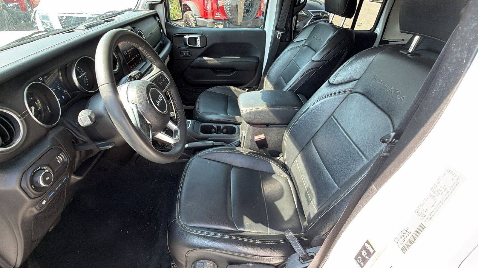 Used 2023 Jeep Wrangler Unlimited Sahara AWD/4WD image 15