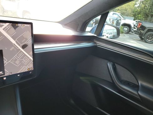 Used 2023 Tesla Model X AWD/4WD image 25