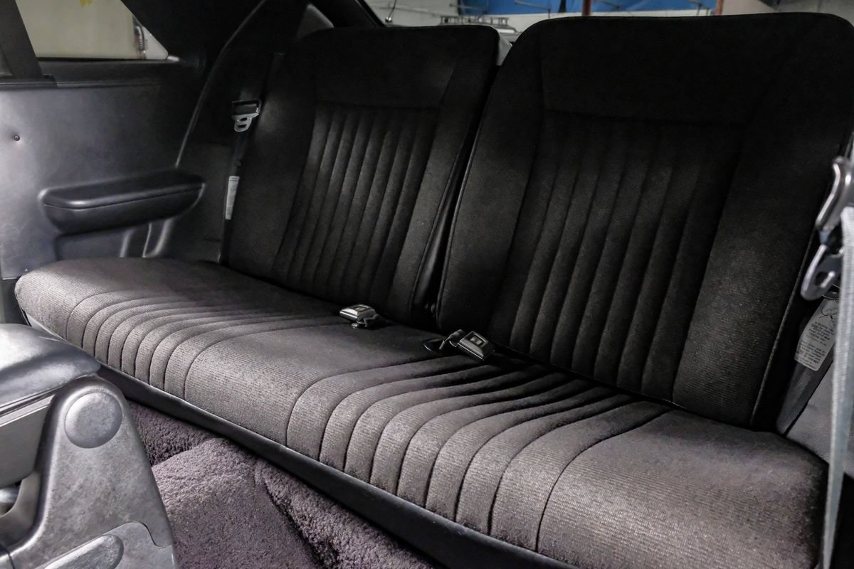 Used 1993 Ford Mustang GT RWD image 32