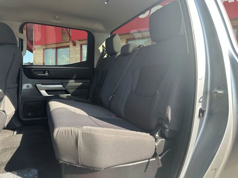 Used 2022 Toyota Tundra SR5 w/ SR5 Convenience Package image 12