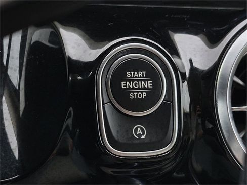 Certified 2022 Mercedes-Benz GLA 250 4MATIC image 19