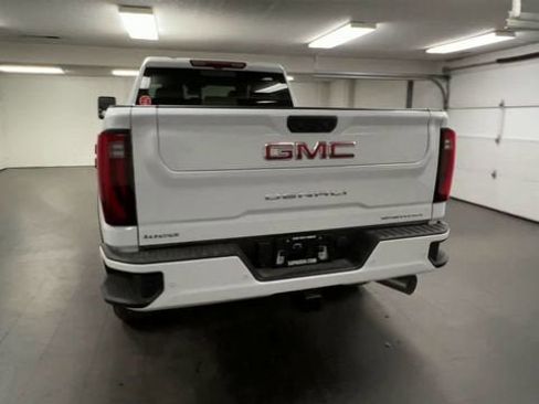 New 2025 GMC Sierra 2500 Denali w/ Denali Reserve Package AWD/4WD image 7