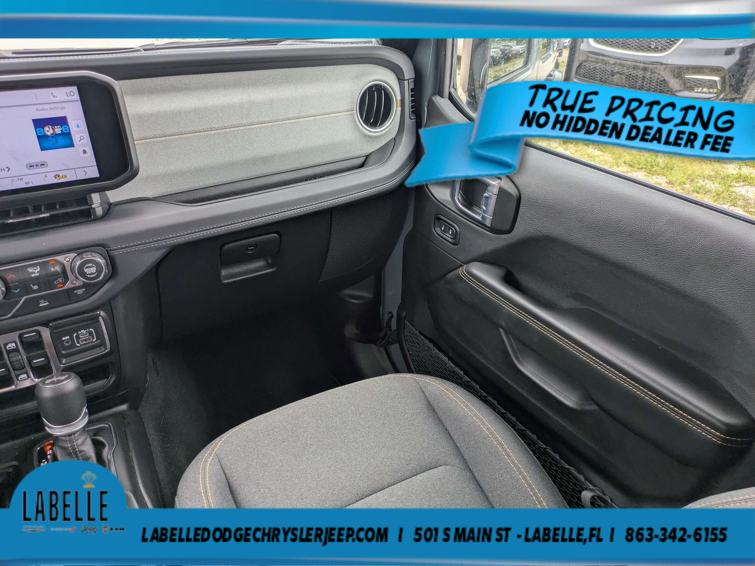 Used 2026 Jeep Wrangler Unlimited Sahara AWD/4WD image 15